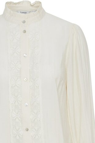 B.young hinka blouse off white